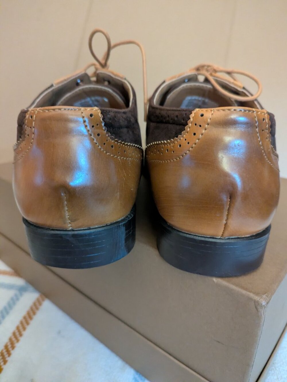 Men's Two-Tone Spectator Wingtip Oxfords Size 10 - Picture 6 of 9